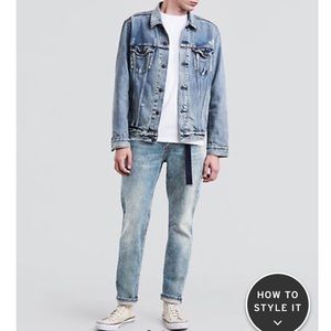 Levi’s 511 Slim Fit Light Wash Jeans